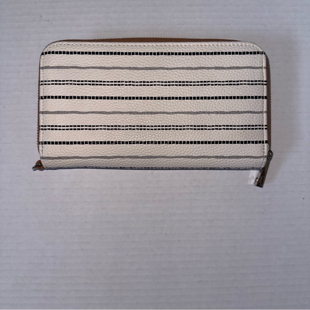Thirty-One‎ Black and Cream Striped Wallet